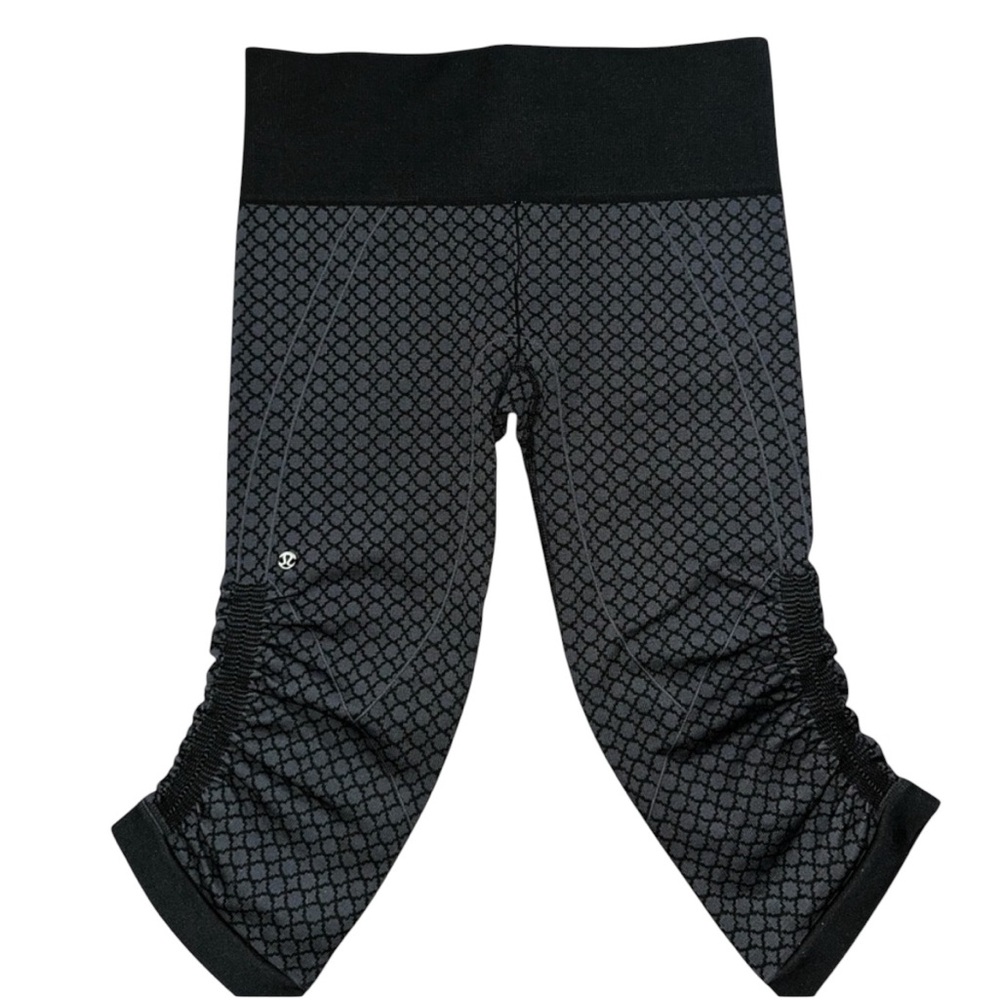 Lululemon In The Flow Crop II (First Release) - Picture 11 of 14